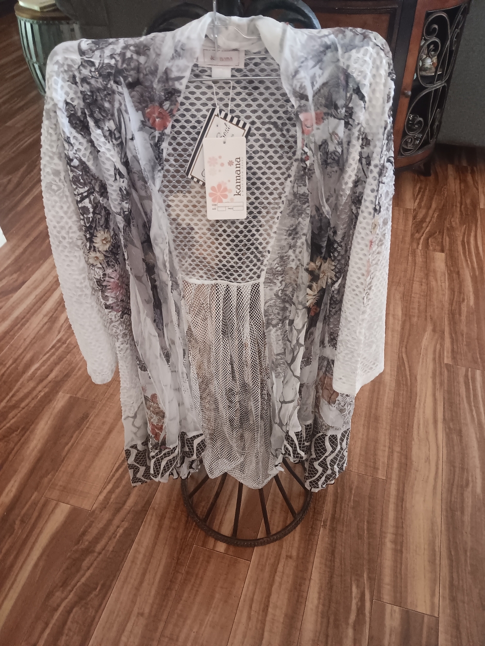 kamana White & Gray Floral Mesh Kimono Cardigan